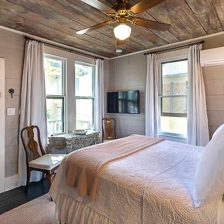 Katy House Bed And Breakfast Smithville 外观 照片