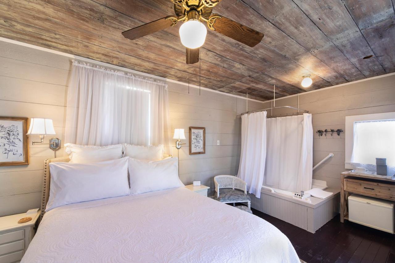 Katy House Bed And Breakfast Smithville 外观 照片